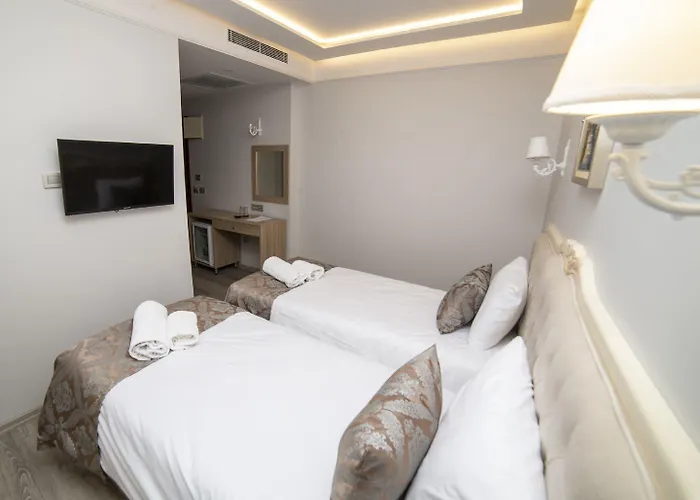Hhk Downtown Hotel