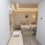 Hhk Downtown 4*