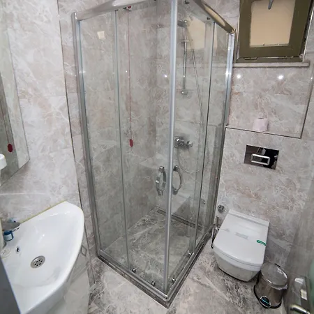 Hhk Downtown 4*