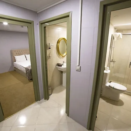 Hhk Downtown Szálloda 4*