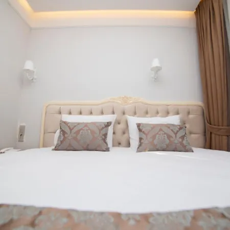 Hhk Downtown Szálloda 4*