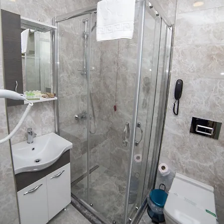 Hhk Downtown 4*